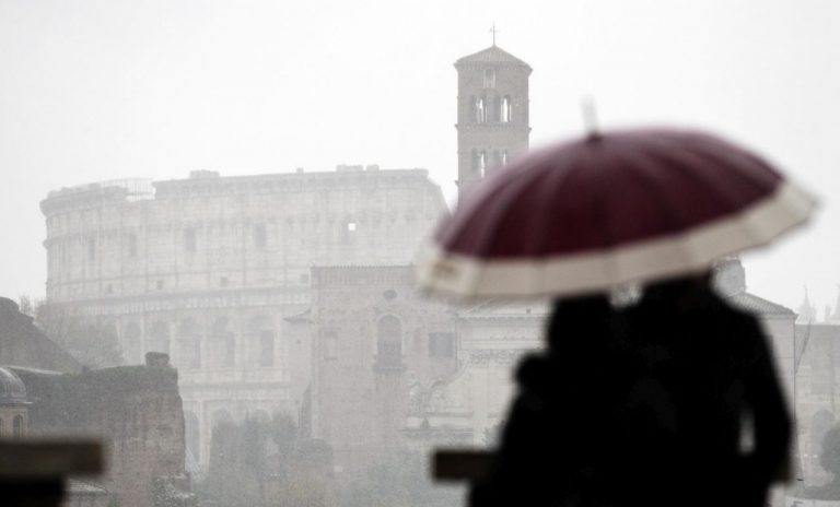 METEO ROMA – Un PEGGIORAMENTO bussa alle porte della Capitale, tornano le PIOGGE, ecco le previsioni