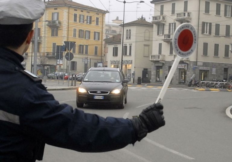 Blocco auto Torino, da ottobre torna lo stop alla circolazione: ecco le vetture che non potranno circolare