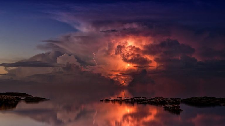 METEO – Il MALTEMPO sferza sull’ITALIA, quale l’evoluzione meteo delle prossime ore? METEO – Il MALTEMPO sferza sull’ITALIA, quale l’evoluzione meteo delle prossime ore?