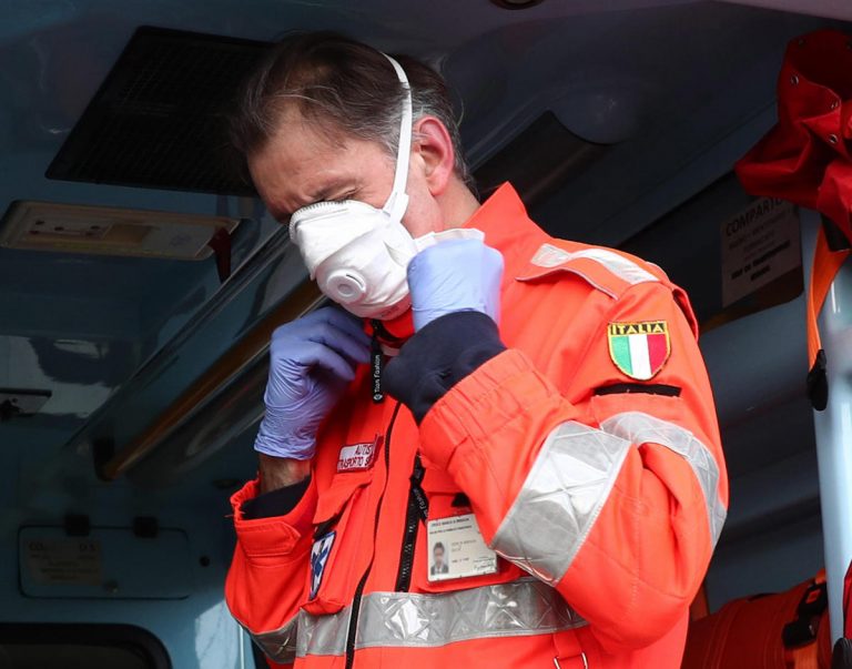 Coronavirus, un’altra vittima al nord Italia: cosa sta succedendo e i consigli per evitare il contagio