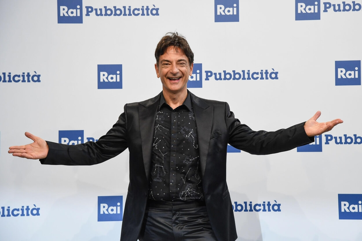 Oroscopo Paolo Fox oggi, mercoledì 26 febbraio 2020: la ...