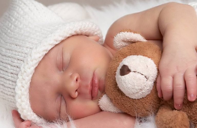 Bambini con disturbi del sonno: alimenti consigliati e cibi da evitare