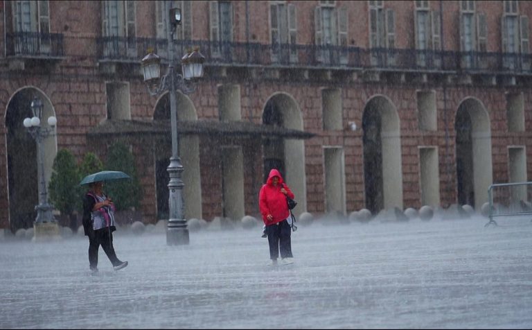 METEO TORINO – Nubi in aumento e piogge in arrivo nelle prossime ore, ecco le previsioni per il weekend