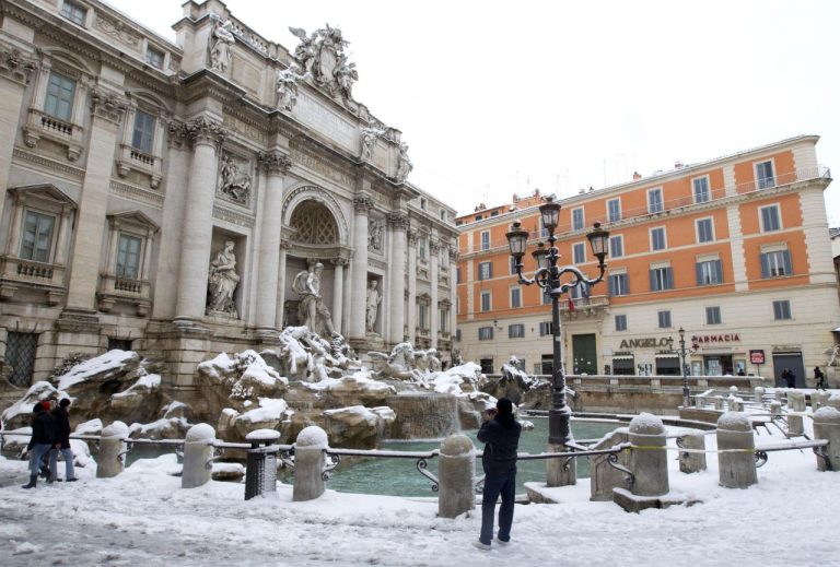 METEO – L’ONDATA di GELO del FEBBRAIO 2012, NEVE su buona parte d’ITALIA e TEMPERATURE GELIDE, i dettagli