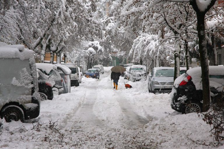 METEO – BUFERE di neve in arrivo sull’ITALIA: zone colpite, fiocchi a quote BASSISSIME