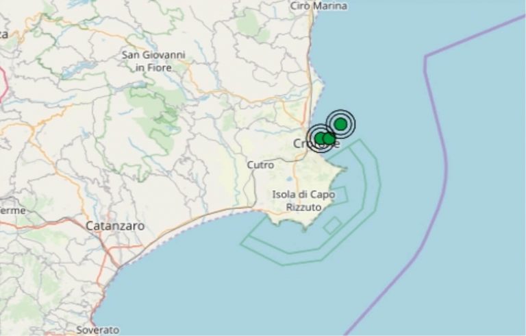 Terremoto in Calabria oggi, sabato 4 aprile 2020, serie di scosse registrate in provincia di Crotone – Dati Ingv