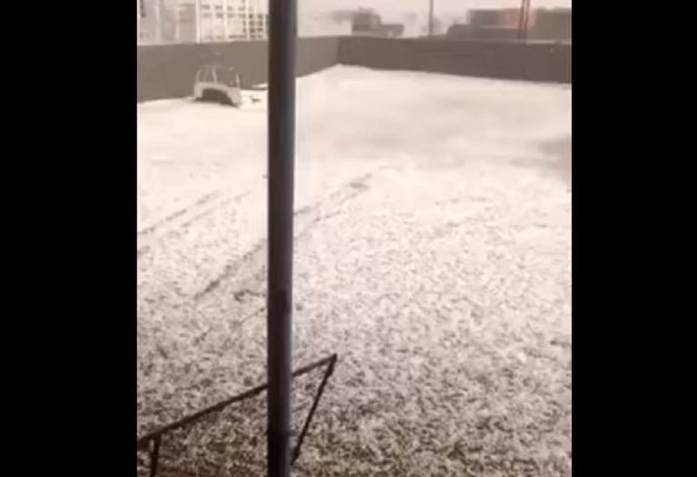 METEO – GRANDINE devasta l’ARABIA SAUDITA, danni e problemi alla circolazione stradale – VIDEO METEO – GRANDINE devasta l’ARABIA SAUDITA, danni e problemi alla circolazione stradale – VIDEO