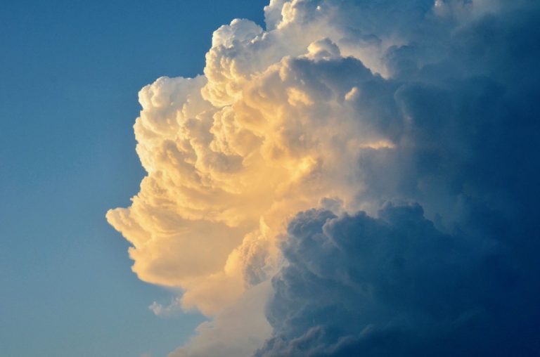 METEO ITALIA – Persistono DISTURBI e TEMPORALI su alcuni settori, PAESE termicamente CAPOVOLTO