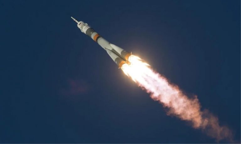 Un equipaggio di tre uomini ha raggiunto con successo la Stazione Spaziale Internazionale Un equipaggio di tre uomini ha raggiunto con successo la Stazione Spaziale Internazionale