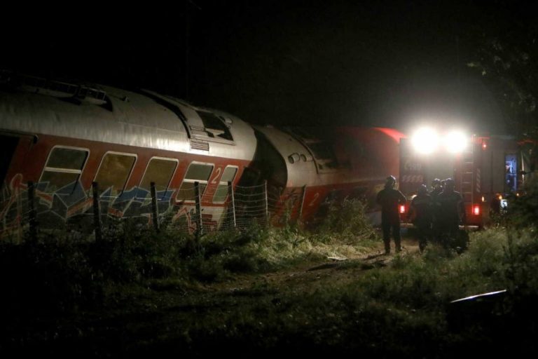 Treno deraglia e si capovolge, almeno 9 morti e numerosi feriti: situazione critica, ecco quanto accaduto in India. I dettagli