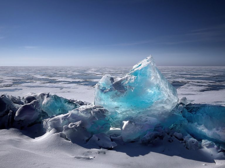 L’ESA rileva la minaccia del crollo di due ghiacciai dell’Antartide