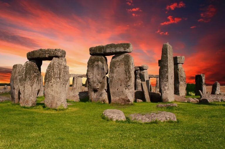 Stonehenge, svelato il mistero delle famose “pietre blu”: ecco tutta la verità