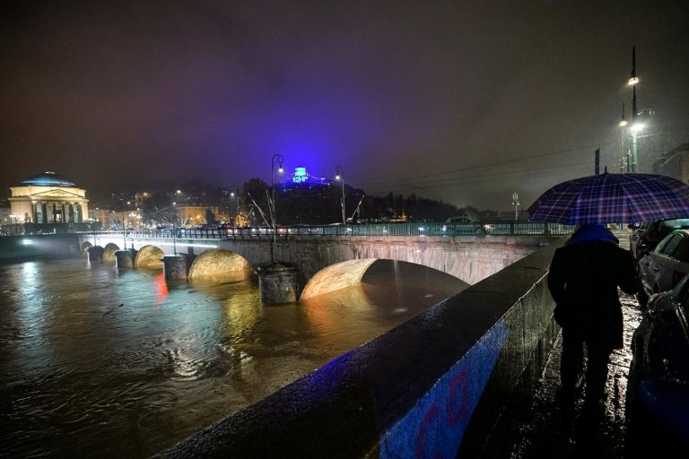 METEO TORINO – BEL TEMPO e TEMPERATURE gradevoli in queste ore, qualche disturbo in più atteso per domani