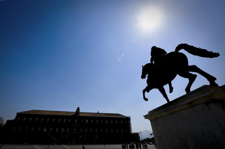 METEO NAPOLI – Bel tempo nelle prossime ore, nel WEEKEND nuovo MALTEMPO in arrivo, ecco le previsioni METEO NAPOLI – Bel tempo nelle prossime ore, nel WEEKEND nuovo MALTEMPO in arrivo, ecco le previsioni
