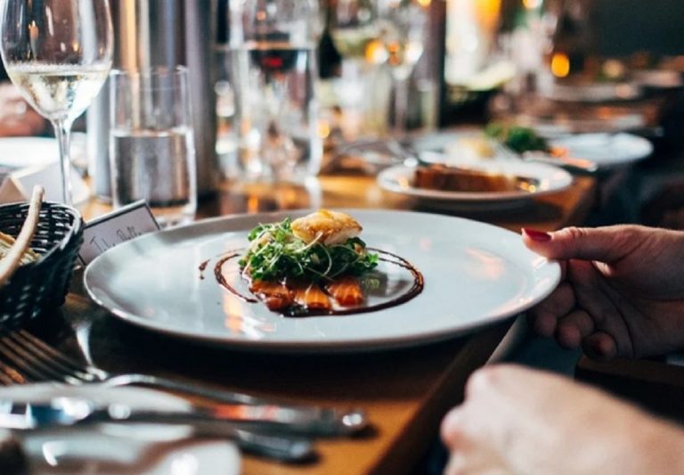 Cosa succede al nostro organismo se saltiamo il pranzo? Ecco le tristi conseguenze