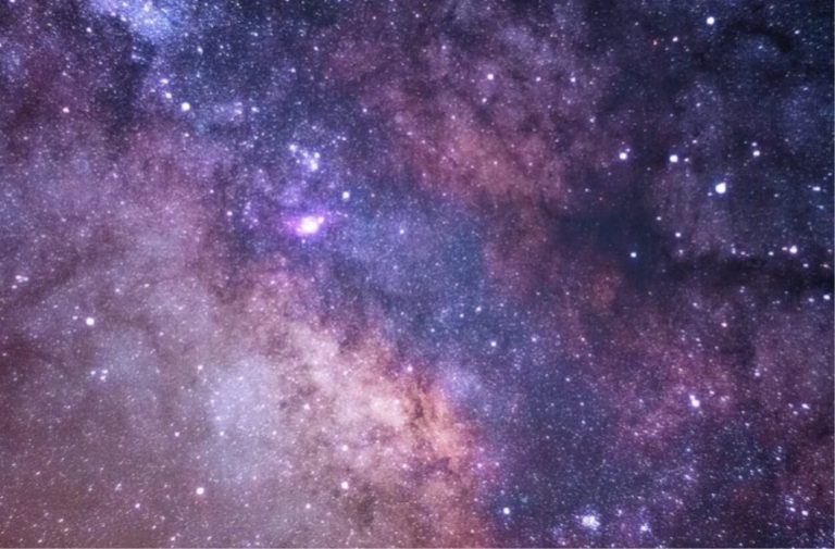 Hubble ha catturato la foto di una splendida galassia molto pittoresca, tutti i dettagli