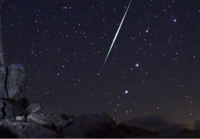 In arrivo una pioggia di stelle cadenti: l’apice tra l’11 e il 12 agosto, come vederle In arrivo una pioggia di stelle cadenti: l’apice tra l’11 e il 12 agosto, come vederle