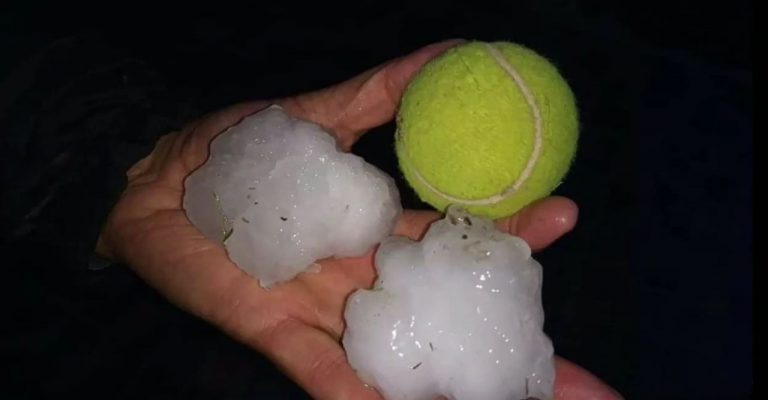 METEO – Violente GRANDINATE colpiscono l’Argentina: DANNI a Barriales, Las Catitas e La Dormida, i dettagli METEO – Violente GRANDINATE colpiscono l’Argentina: DANNI a Barriales, Las Catitas e La Dormida, i dettagli
