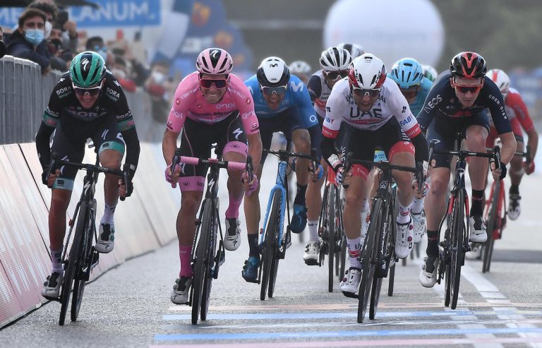 Ciclismo, Giro d’Italia 2020, diretta live 17^ tappa Bassano del Grappa-Madonna di Campoglio: c’è una fuga! Orari tv, percorso e classifica. Meteo oggi 21 ottobre Ciclismo, Giro d’Italia 2020, diretta live 17^ tappa Bassano del Grappa-Madonna di Campoglio: c’è una fuga! Orari tv, percorso e classifica. Meteo oggi 21 ottobre