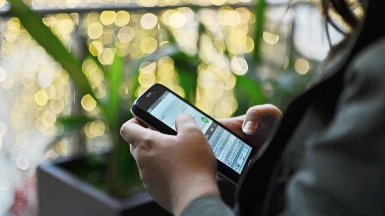WhatsApp, ecco come rispondere ai messaggi senza toccare lo smartphone WhatsApp, ecco come rispondere ai messaggi senza toccare lo smartphone