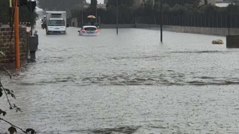 METEO – NUBIFRAGIO ha colpito il basso Lazio, oltre 100 mm di pioggia ed ALLAGAMENTI nel pontino