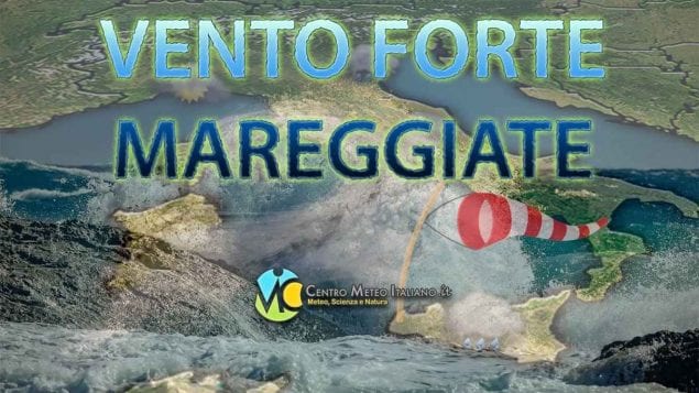 METEO - Momenti di grande SPAVENTO a Ischia: violenta MAREGGIATA rompe oblò di un aliscafo; ALLAGATA sala passeggeri