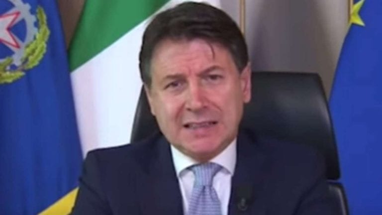 Covid-19, Conte e Von der Leyen: ‘Coordinamento europeo sul Natale’, le parole del premier Covid-19, Conte e Von der Leyen: ‘Coordinamento europeo sul Natale’, le parole del premier