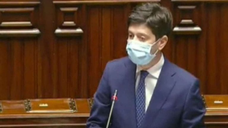 Covid-19, Speranza: “Situazione seria, ma segnali incoraggianti con Rt in calo”, le parole del ministro della Salute Covid-19, Speranza: “Situazione seria, ma segnali incoraggianti con Rt in calo”, le parole del ministro della Salute
