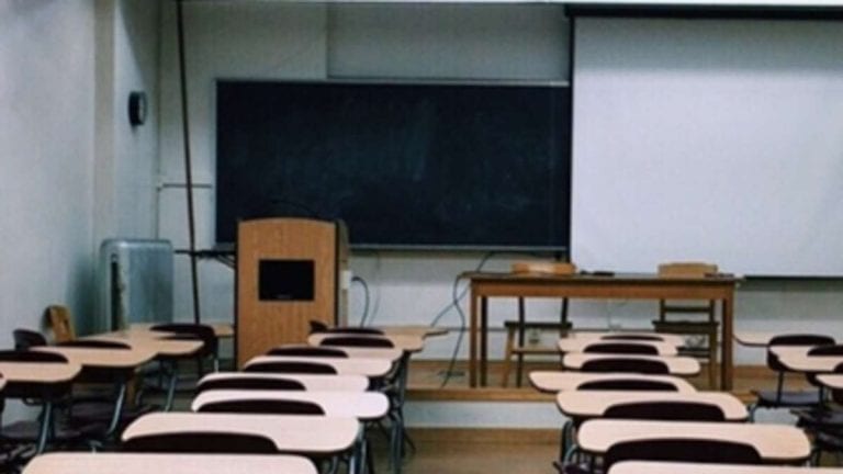 Coronavirus e scuola, ipotesi in classe dal 9 dicembre, il governo ci sta pensando Coronavirus e scuola, ipotesi in classe dal 9 dicembre, il governo ci sta pensando