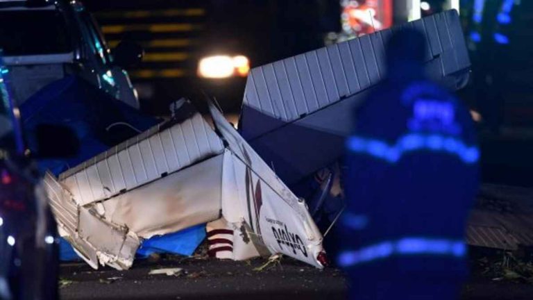 Aereo precipita e si schianta vicino alle abitazioni a Deltaville, in Virginia: ecco cosa è successo Aereo precipita e si schianta vicino alle abitazioni a Deltaville, in Virginia: ecco cosa è successo
