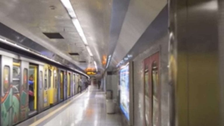 Sciopero trasporti Napoli venerdì 4 dicembre 2020: info e orari stop metro, bus e funicolari | Meteo Sciopero trasporti Napoli venerdì 4 dicembre 2020: info e orari stop metro, bus e funicolari | Meteo