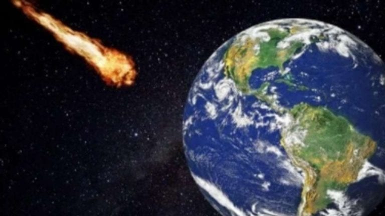 Una misteriosa palla di fuoco sfreccia nei cieli della Germania, VIDEO Una misteriosa palla di fuoco sfreccia nei cieli della Germania, VIDEO