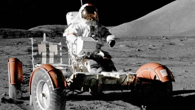 La missione lunare cinese è appena atterrata sulla luna ed è pronta a riportare alcune rocce La missione lunare cinese è appena atterrata sulla luna ed è pronta a riportare alcune rocce
