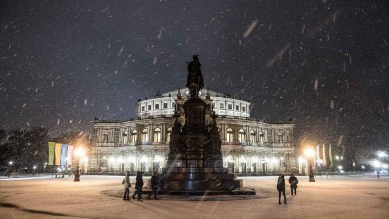 METEO – MALTEMPO con ACQUAZZONI e NEVICATE a quote basse nelle PROSSIME ORE, ecco dove METEO – MALTEMPO con ACQUAZZONI e NEVICATE a quote basse nelle PROSSIME ORE, ecco dove