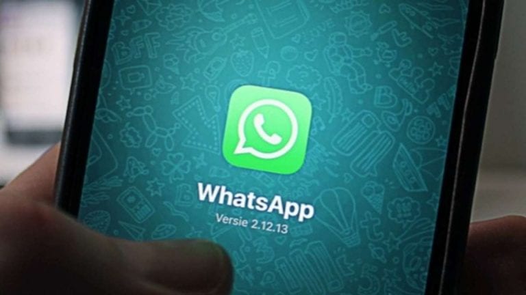 WhatsApp, il trucco per mandarsi i messaggi da soli? Ecco qual è