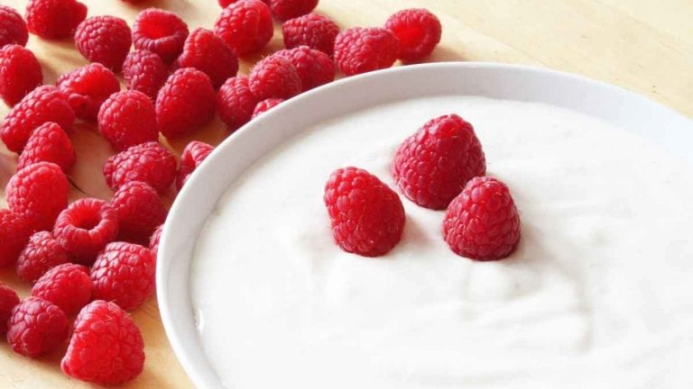Yogurt e protezione dal cancro all’intestino, ecco lo studio che ne dimostra l’efficacia Yogurt e protezione dal cancro all’intestino, ecco lo studio che ne dimostra l’efficacia