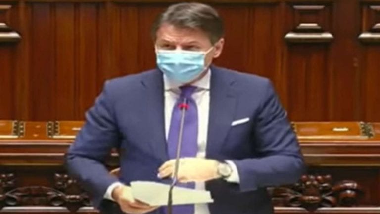 Covid-19, Conte conferma nuove restrizioni a Natale: ‘Servono misure aggiuntive, non si può vivere le festività seguendo le tradizioni’, le parole del premier Covid-19, Conte conferma nuove restrizioni a Natale: ‘Servono misure aggiuntive, non si può vivere le festività seguendo le tradizioni’, le parole del premier