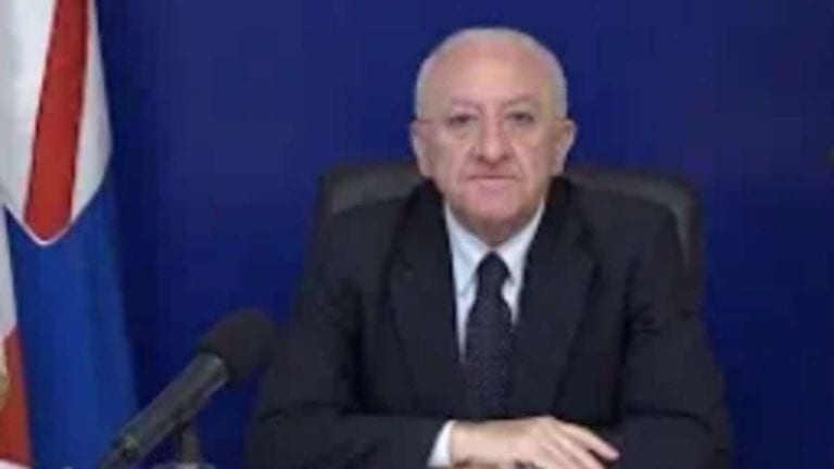 Coronavirus Campania, disposta la chiusura delle scuole fino al 14 marzo: ecco l’ordinanza