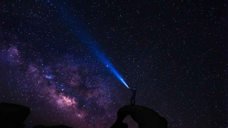 Nella Via Lattea tante civiltà aliene estinte. Non siamo soli nella galassia? Nella Via Lattea tante civiltà aliene estinte. Non siamo soli nella galassia?
