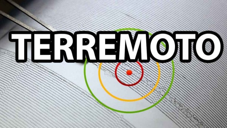 Terremoto avvertito nel Mediterraneo: la terra si sta muovendo con forza per centinaia di km in zona altamente sismica, Creta. Dati ufficiali EMSC