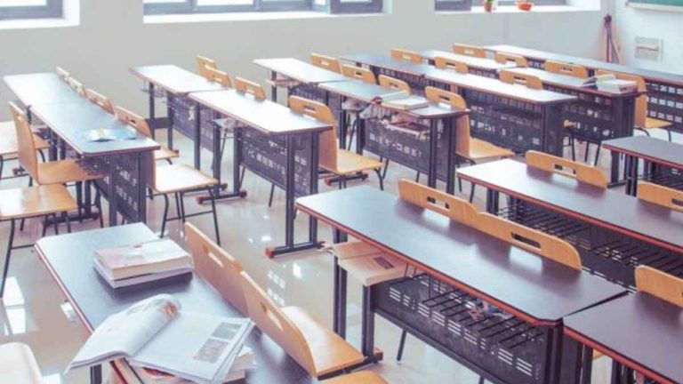 Covid, ecco il piano del ministro Bianchi per portare tutti gli studenti a scuola