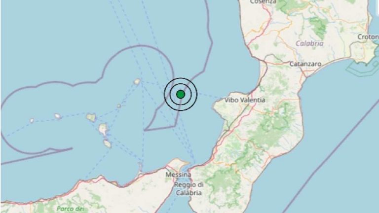 Terremoto in Calabria oggi, domenica 10 gennaio 2021: scossa M 3.2 sul Mar Tirreno Meridionale | Dati INGV