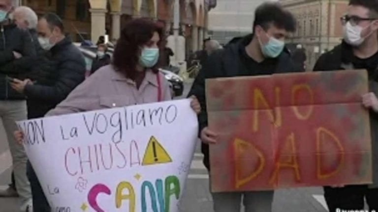 Sciopero Scuola giovedì 6 maggio 2021, a rischio le prove Invalsi: previsioni meteo Sciopero Scuola giovedì 6 maggio 2021, a rischio le prove Invalsi: previsioni meteo