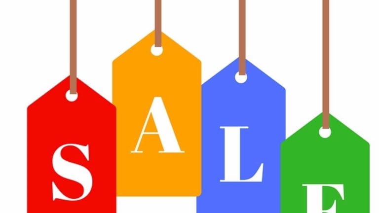 Saldi invernali 2021, calendario e date inizio regione per regione: i consigli antitruffa del Codacons | Meteo 15 gennaio