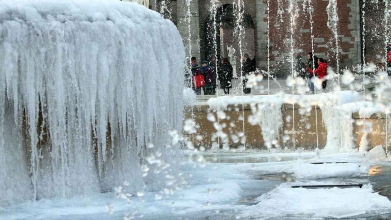 METEO – FEBBRAIO esordisce con GELO e NEVE? Per ora solo un’ipotesi, ma… METEO – FEBBRAIO esordisce con GELO e NEVE? Per ora solo un’ipotesi, ma…