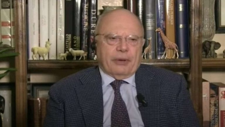 Coronavirus, Galli: ‘Non si può andare avanti in questo modo, sono chiaramente preoccupato. Lockdown se accompagnato da altri interventi’