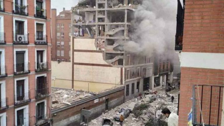 Madrid, devastante esplosione, palazzo smembrato: morti e feriti, cosa sta succedendo e i dettagli dell’incidente Madrid, devastante esplosione, palazzo smembrato: morti e feriti, cosa sta succedendo e i dettagli dell’incidente