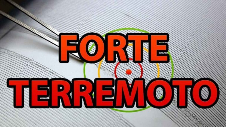 Forte terremoto nettamente avvertito nel Mediterraneo: tantissime segnalazioni della scossa registrata nelle Isole del Dodecaneso. I dati ufficiali EMSC Forte terremoto nettamente avvertito nel Mediterraneo: tantissime segnalazioni della scossa registrata nelle Isole del Dodecaneso. I dati ufficiali EMSC