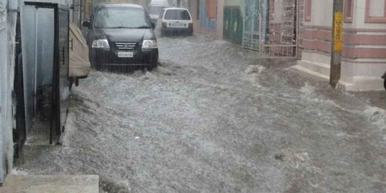 METEO – Maltempo colpisce l’Italia: NUBIFRAGI e FRANE in Calabria, a Rota Greca. Evacuazioni e danni, tutti i dettagli
