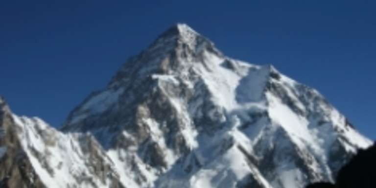 K2, tre alpinisti dispersi mentre tentavano la scalata, la situazione: cresce l’apprensione K2, tre alpinisti dispersi mentre tentavano la scalata, la situazione: cresce l’apprensione